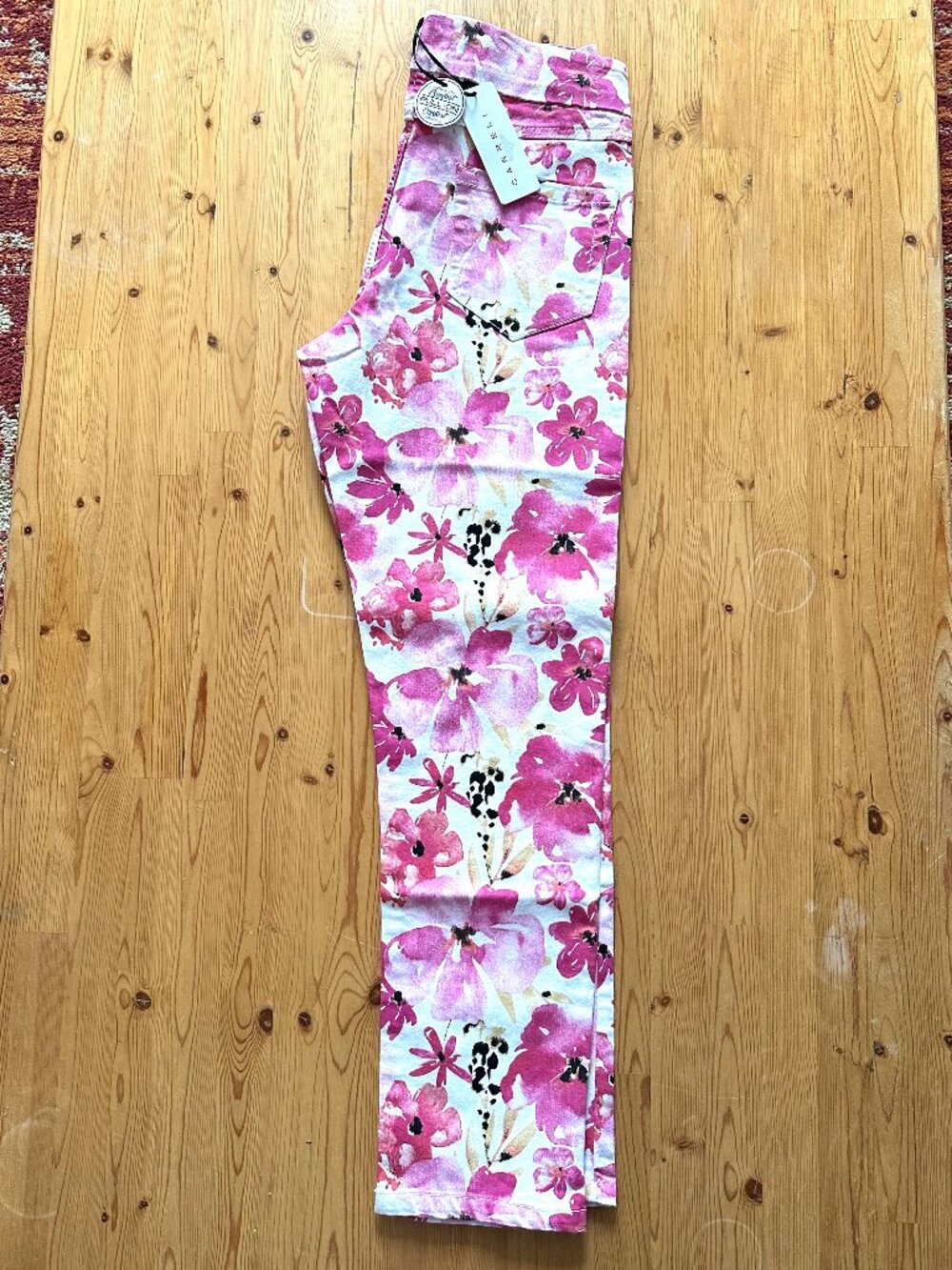 Carreli Absolute Comfort pull on Pink floral jeans Women's Size 28 NWT